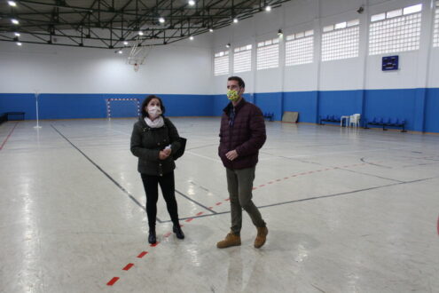 Continúan los trabajos de mejora y arreglos en las instalaciones deportivas de la localidad