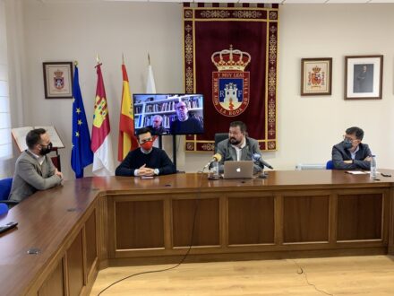 Rafael Canogar dará nombre al Primer Certamen Internacional de Escultura que acogerá La Roda