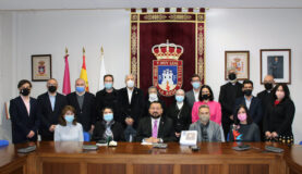 La Roda entrega la Medalla de Honor de la Villa a las Salesianas del Sagrado Corazón de Jesús
